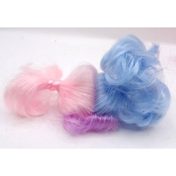 L.O.L. 3" Doll Accessory Wig Synthetic Hair Pink/Blue & Purple, Curly Ponytails - Picture 2 of 3